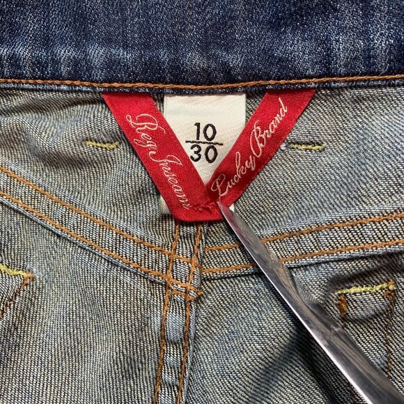 Lucky Brand Straight Leg Distressed Blue Denim Jeans - Picture 6 of 13